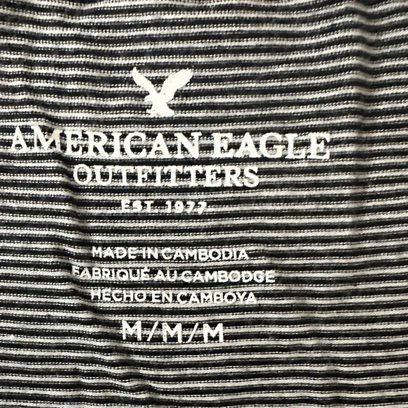 American Eagle Outfitters Black and Gray Ombre Tee - Picture 3 of 4